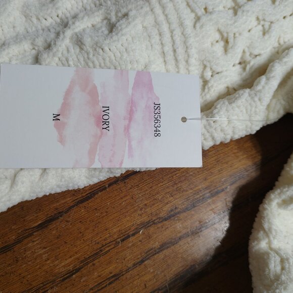 Warm and Beautiful Long Sleeve Sweater Ivory Color - Picture 3 of 5